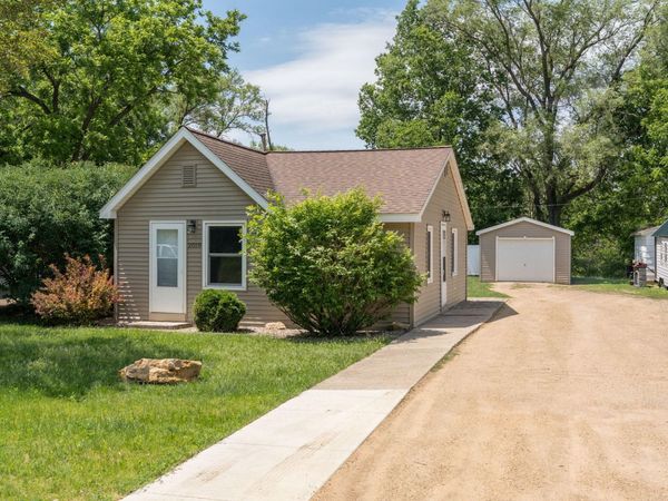 2018 7th Avenue , Mankato, MN 56001