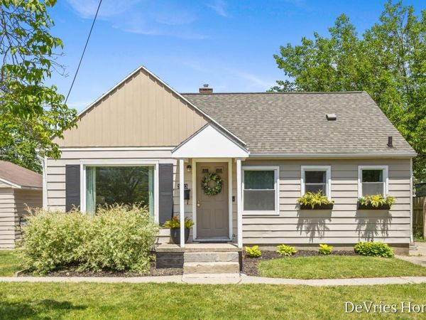 3543 30th Street SW, Grandville, MI 49418