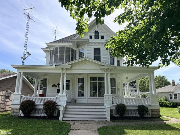 112 S Federal Street, Hampton, IA 50441