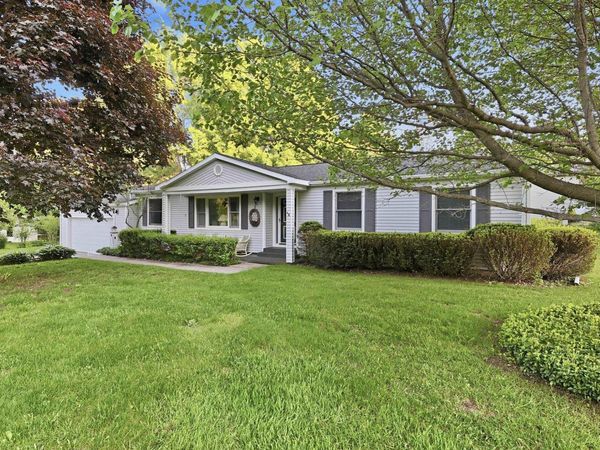 10062 Claremont Drive E, Traverse City, MI 49684