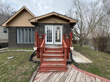 124 HUNTER Avenue, COUNCIL BLUFFS, IA 51503