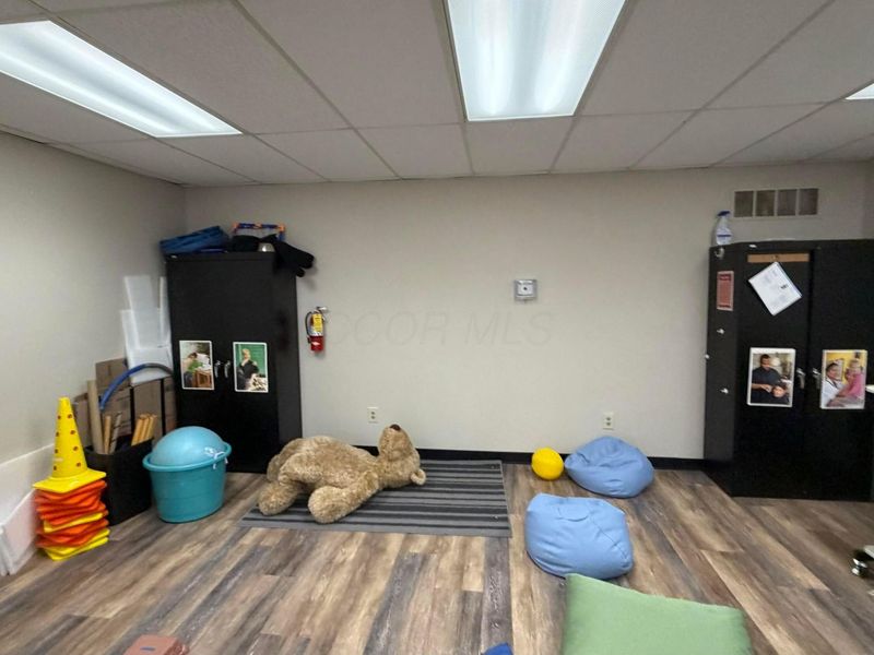 1 N Limestone Street , Jamestown, OH 45335 Photo 8