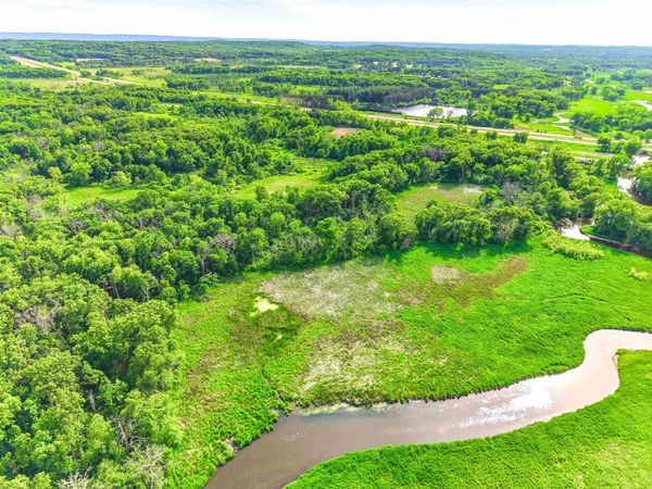 N122 County CX Road, Portage, WI 53901