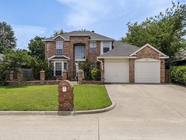 5428 Rolling Green Road, Arlington, TX 76017