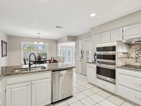 2618 Keystone Drive, Arlington, TX 76006