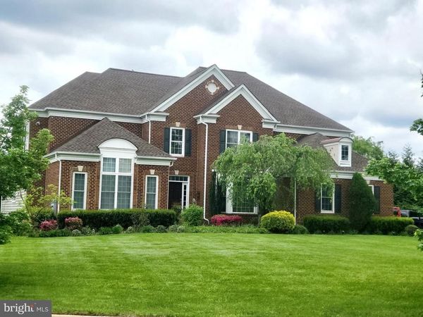25580 FISHERS HILL COURT , CHANTILLY, VA 20152