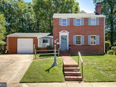 907 N LIBERTY STREET , ARLINGTON, VA 22205