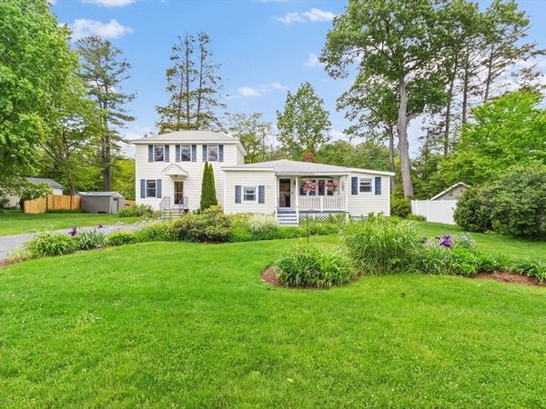 58 Sachem St, Billerica, MA 01821
