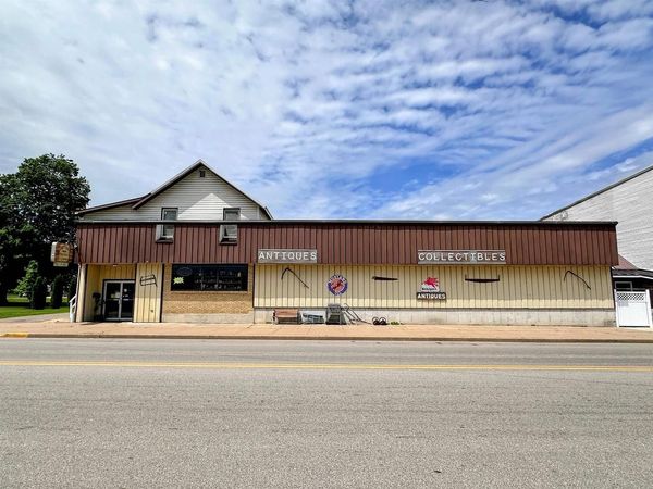 105 W Guard Street, Wauzeka, WI 53826