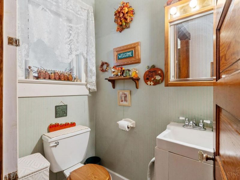 305 E Central Avenue, West Carrollton, OH 45449 Photo 12