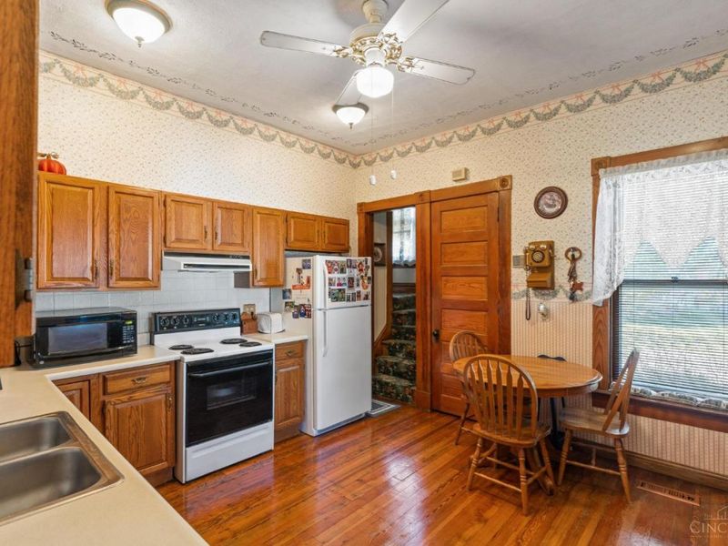 305 E Central Avenue, West Carrollton, OH 45449 Photo 13