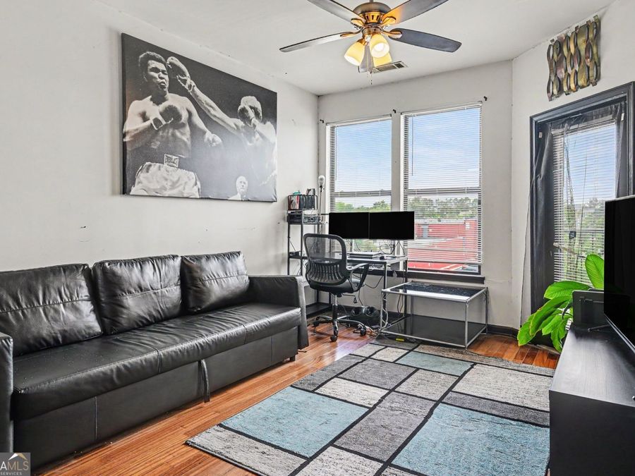 Property Image 6