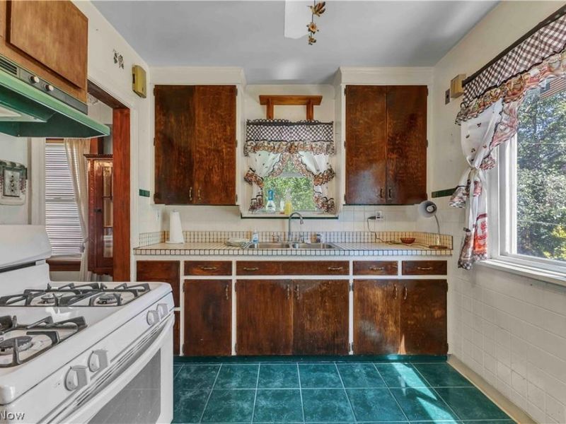 13019 Gilmore Avenue , Cleveland, OH 44135 Photo 11