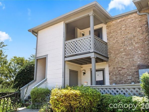 5870 Harris Grove Lane, Charlotte, NC 28212