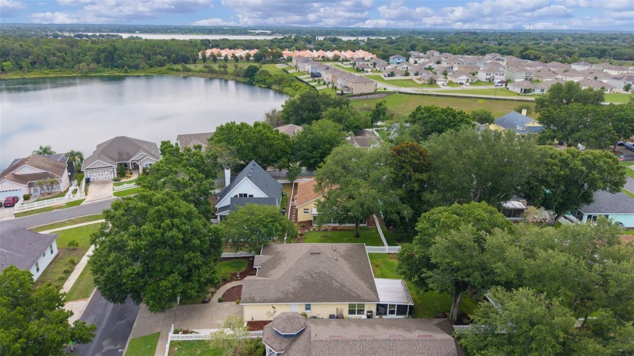 1622 Laurel Way, Tavares, FL 32778 Photo