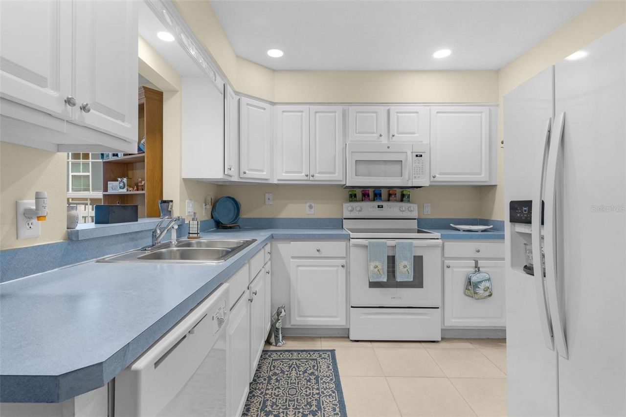 1622 Laurel Way, Tavares, FL 32778 Photo