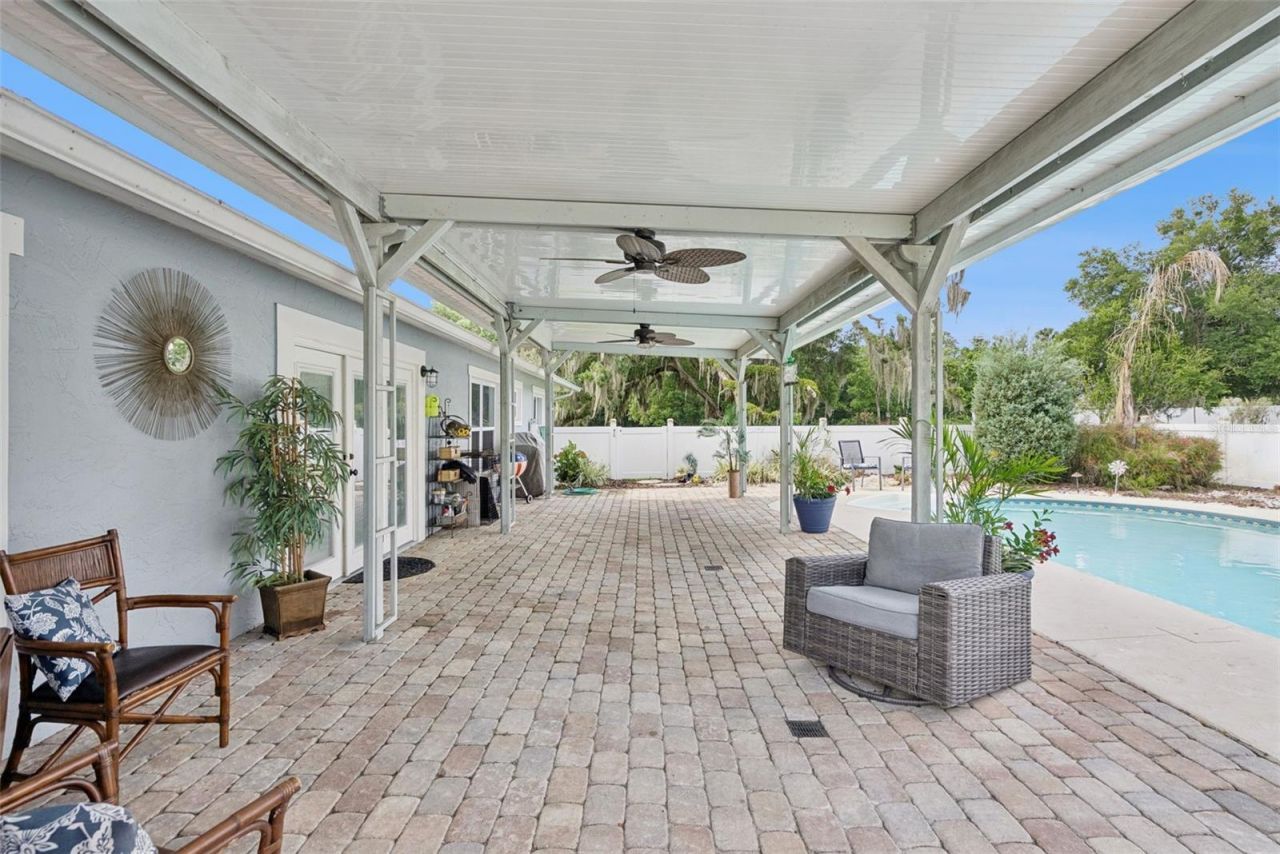 2530 E New York Avenue, Deland, FL 32724 Photo