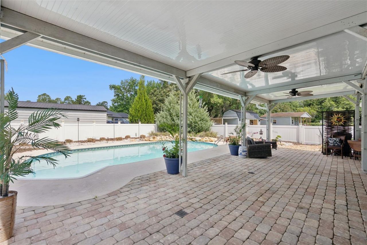 2530 E New York Avenue, Deland, FL 32724 Photo