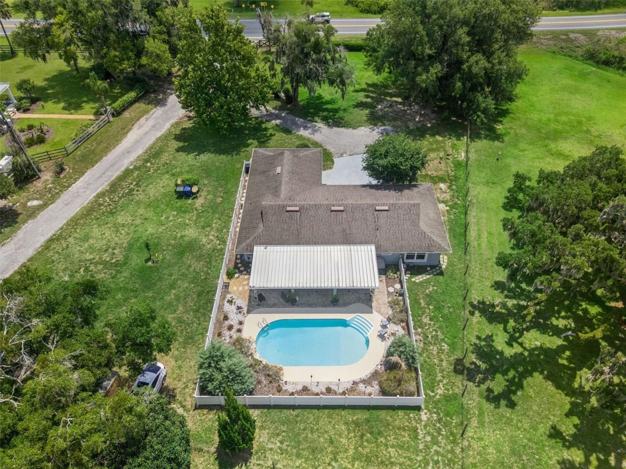 2530 E New York Avenue, Deland, FL 32724 Photo
