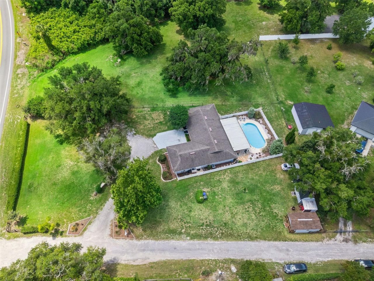 2530 E New York Avenue, Deland, FL 32724 Photo