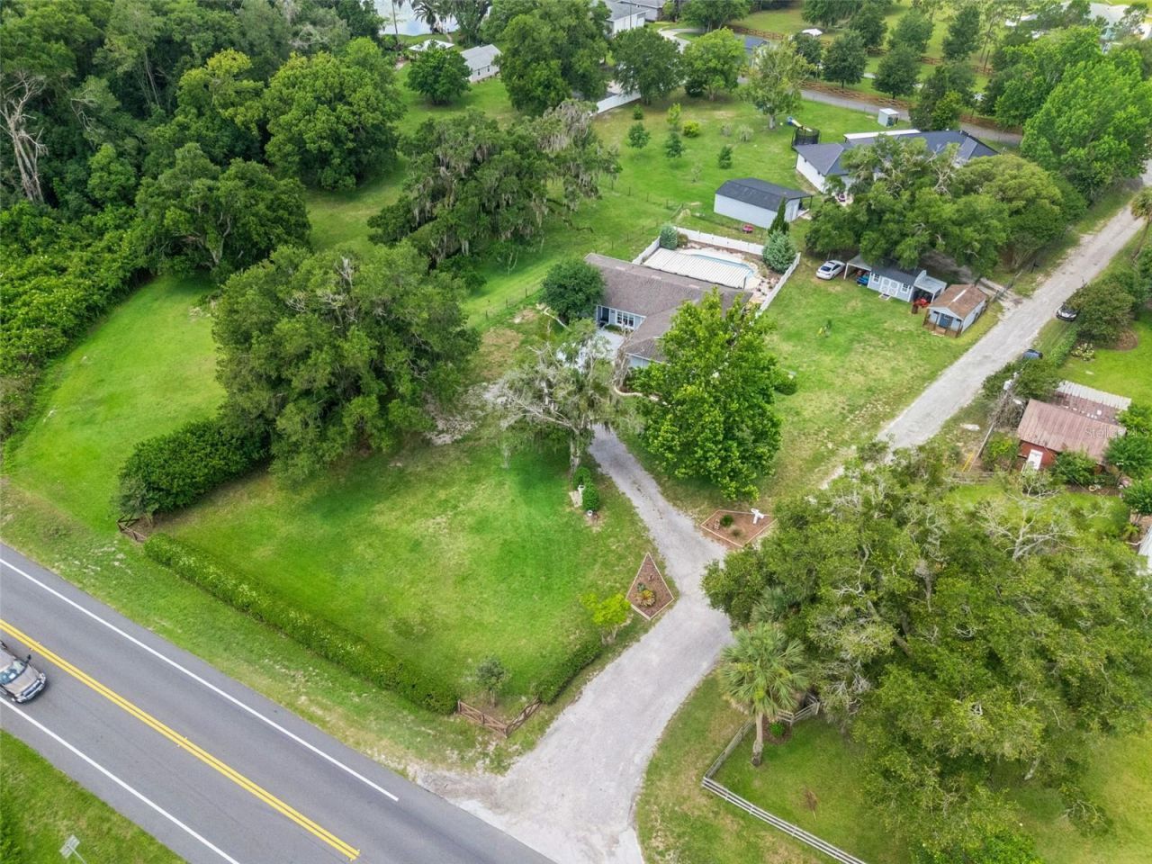2530 E New York Avenue, Deland, FL 32724 Photo