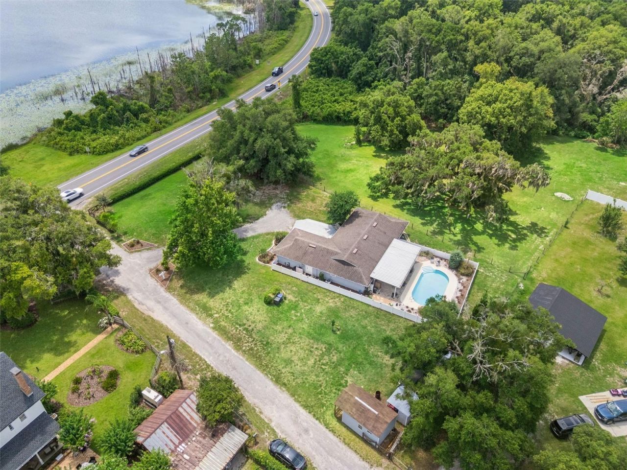 2530 E New York Avenue, Deland, FL 32724 Photo
