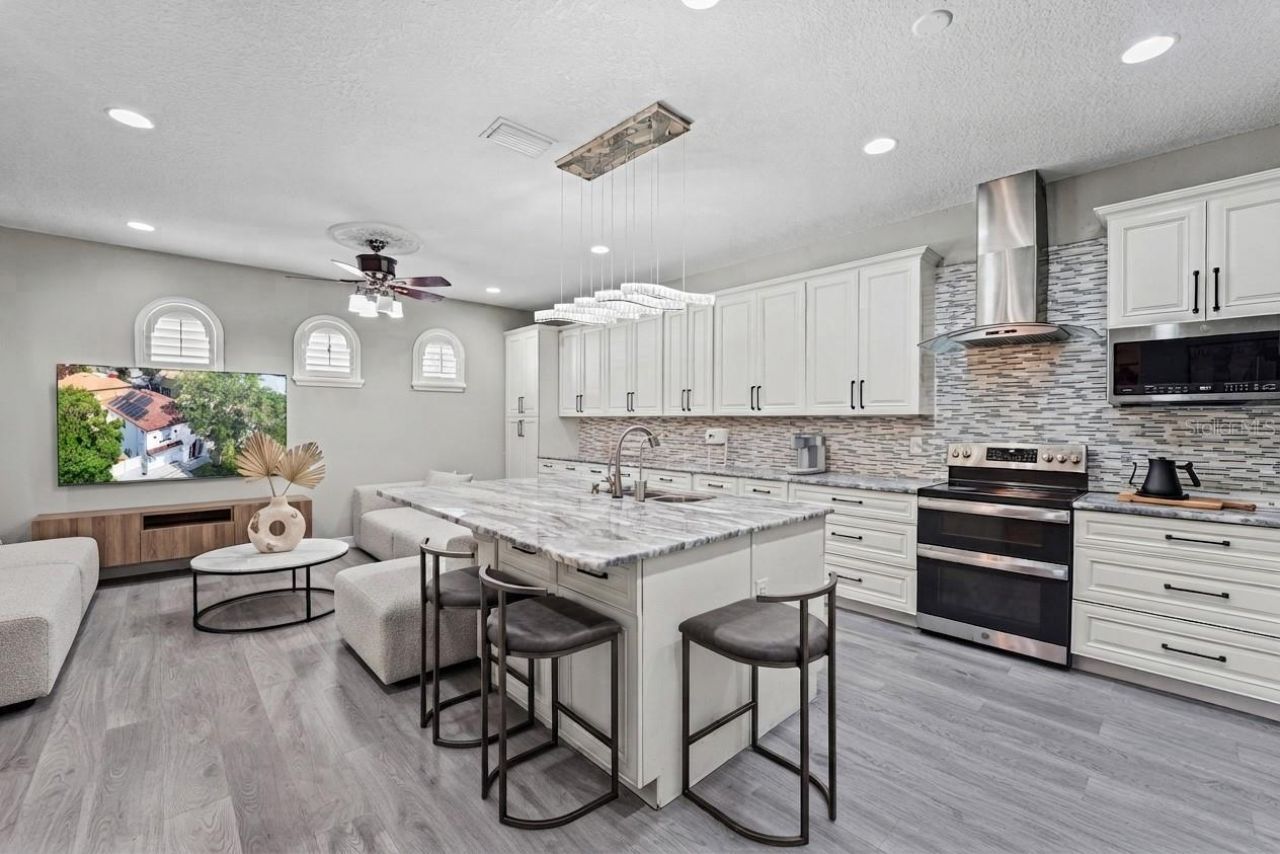 4202 N Howard Avenue, Tampa, FL 33607 Photo