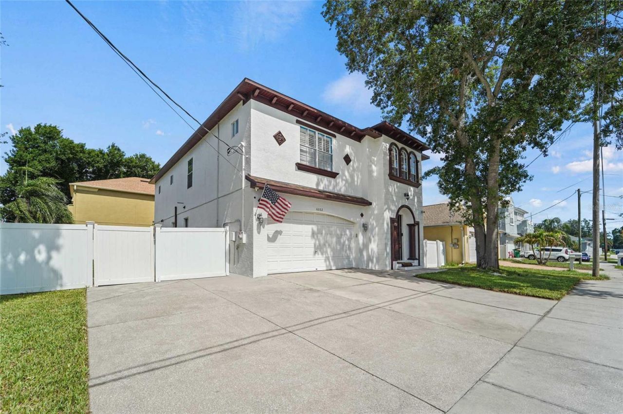4202 N Howard Avenue, Tampa, FL 33607 Photo