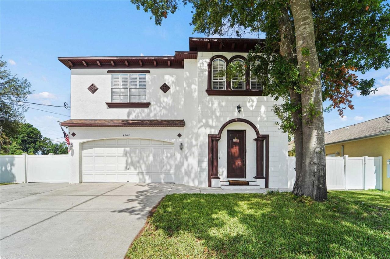 4202 N Howard Avenue, Tampa, FL 33607 Photo