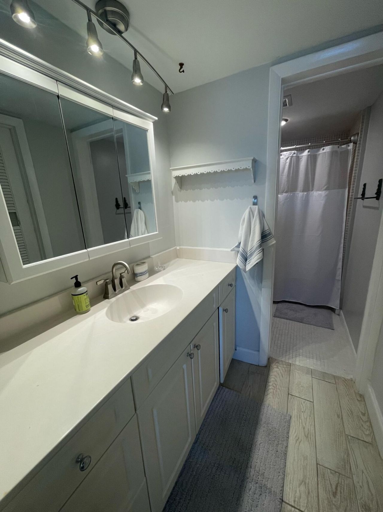 410 Wilma Circle, Unit 103, Riviera Beach, FL 33404 Photo