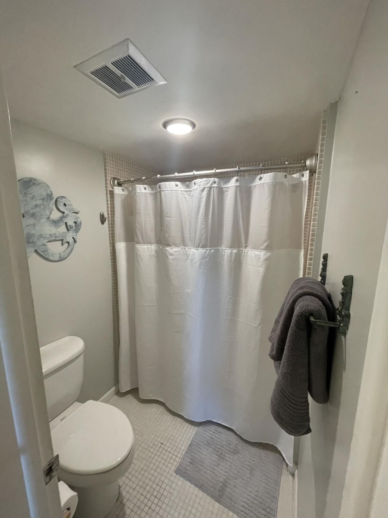 410 Wilma Circle, Unit 103, Riviera Beach, FL 33404 Photo