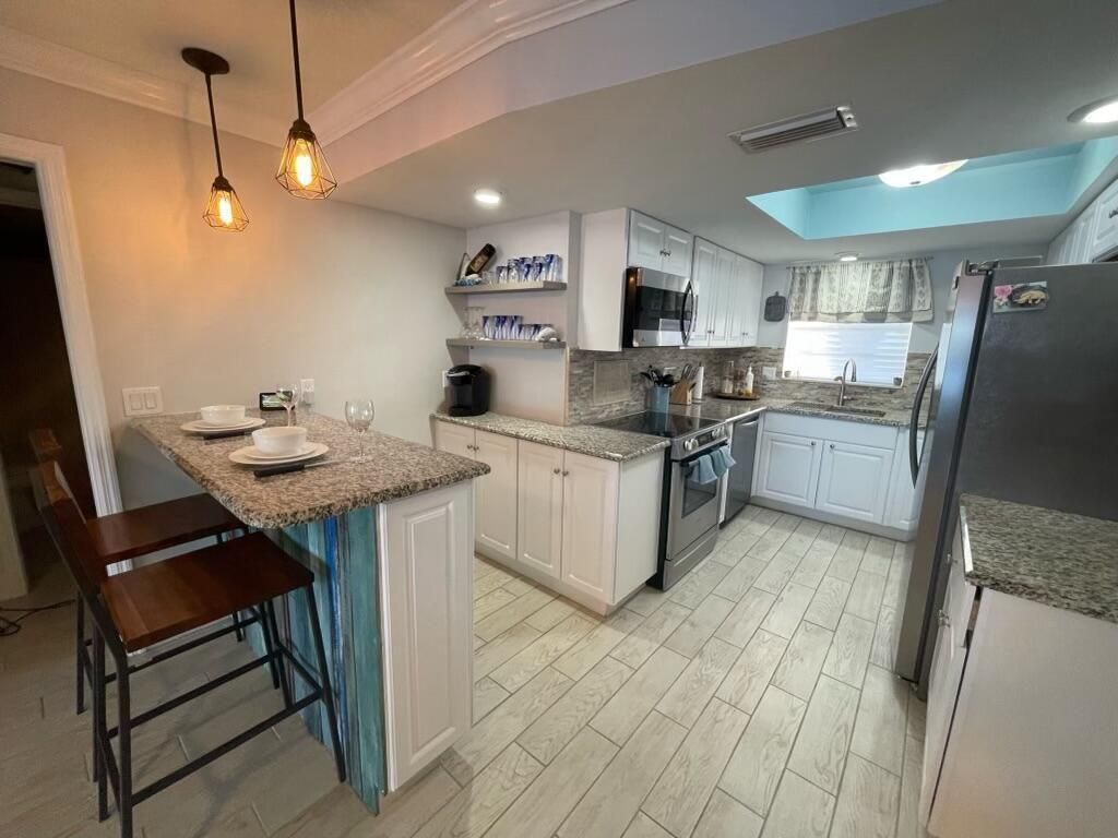 410 Wilma Circle, Unit 103, Riviera Beach, FL 33404 Photo