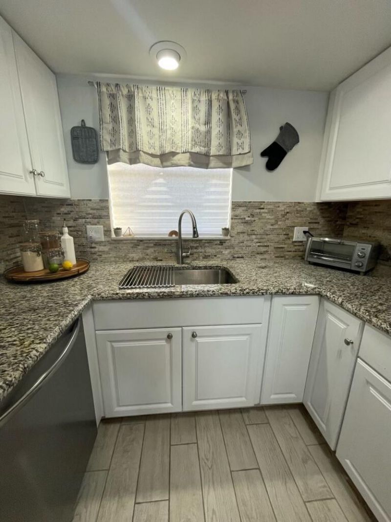 410 Wilma Circle, Unit 103, Riviera Beach, FL 33404 Photo