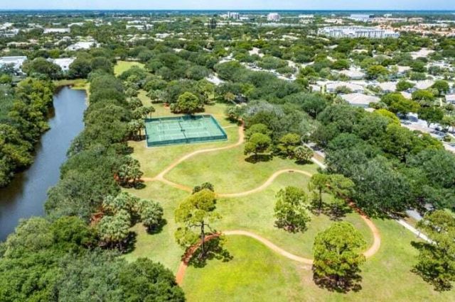 146 Lost Bridge Drive, Palm Beach Gardens, FL 33410 Photo