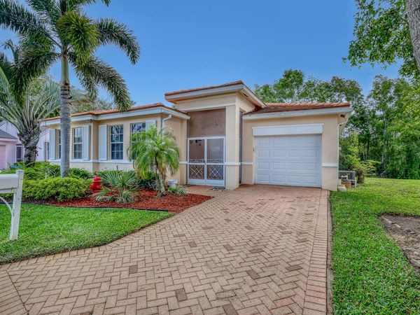 180 Caribe Court, Greenacres, FL 33413