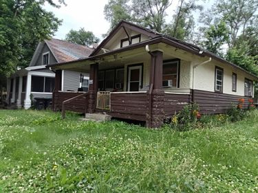 2725 Fort Street, Omaha, NE 68111