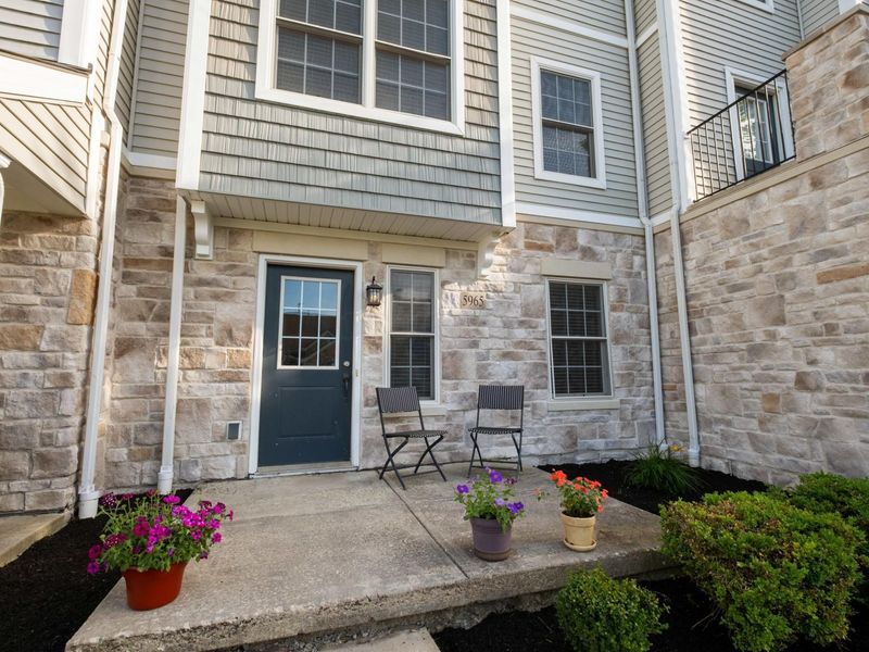 5965 Canyon Creek Drive, Unit 503, Dublin, OH 43016 Photo 3