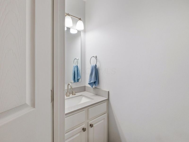 5965 Canyon Creek Drive, Unit 503, Dublin, OH 43016 Photo 9