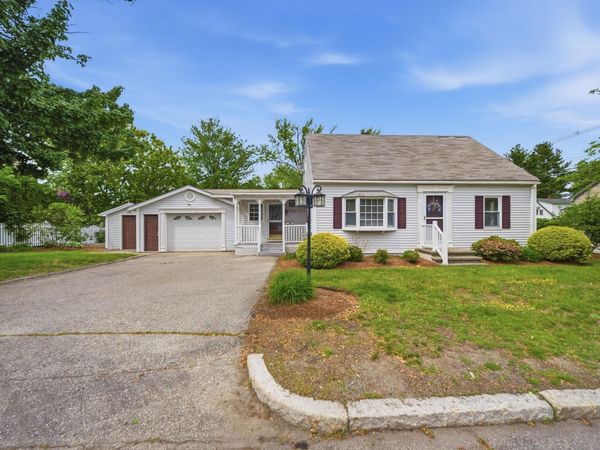 220 Norfolk Street, Manchester, NH 03103