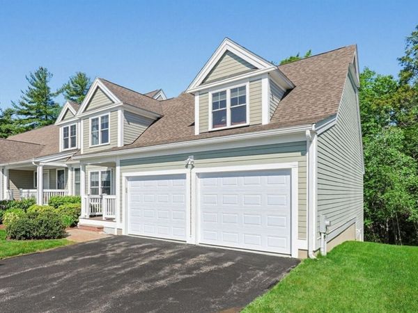 27 Country Hill Road, Unit 27, Holden, MA 01522