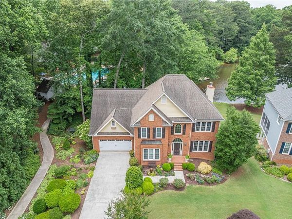 2541 Kenswick Circle , Lawrenceville, GA 30044