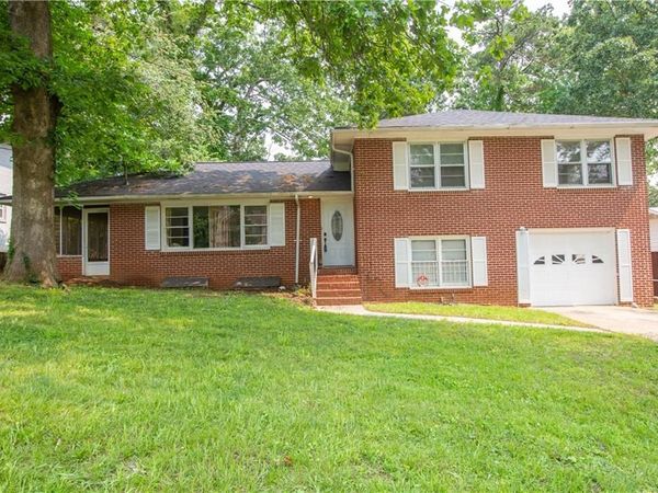 1558 BOULDERWOODS Drive SE, Atlanta, GA 30316
