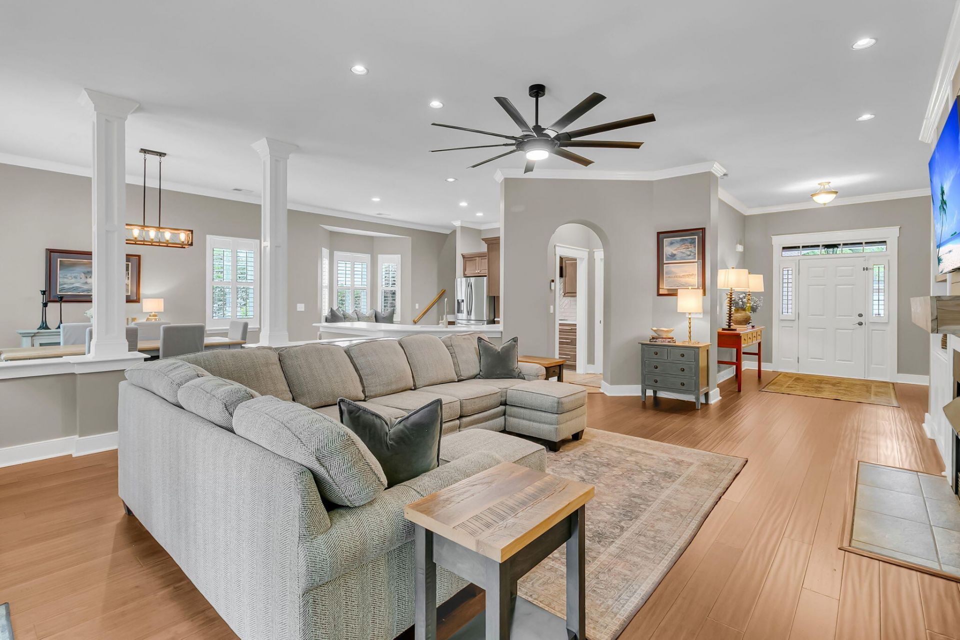 121 Thousand Oaks Court Photo 10