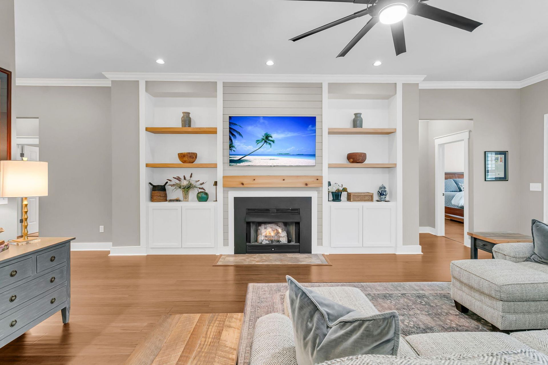 121 Thousand Oaks Court Photo 12