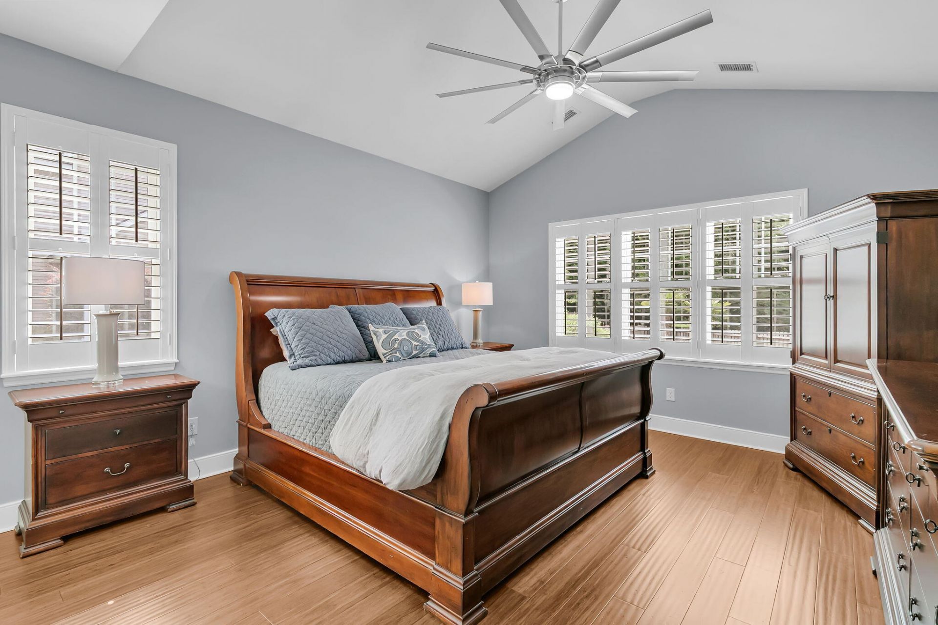 121 Thousand Oaks Court Photo 20