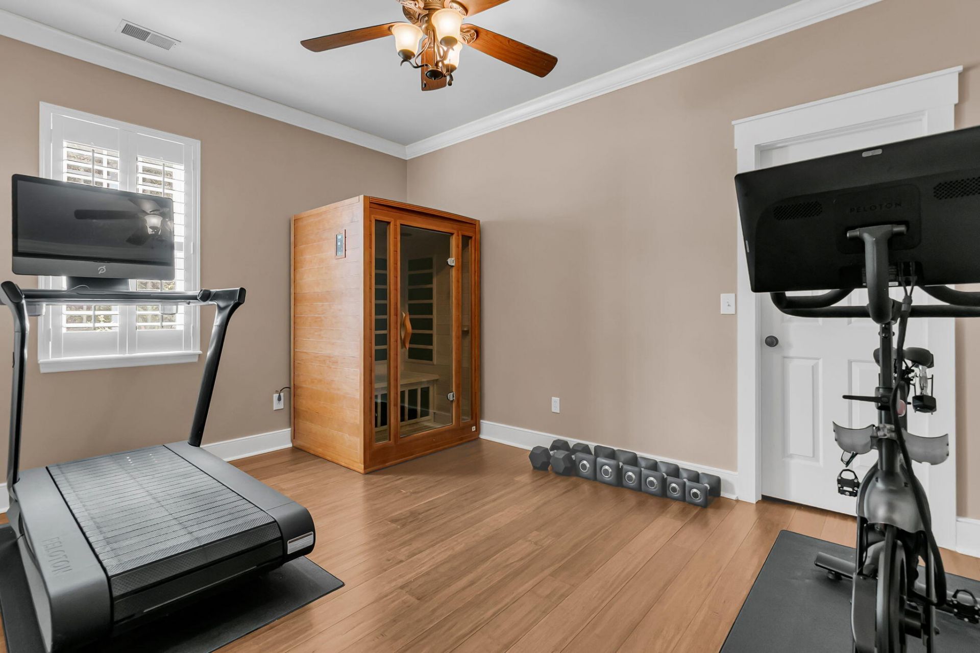 121 Thousand Oaks Court Photo 29