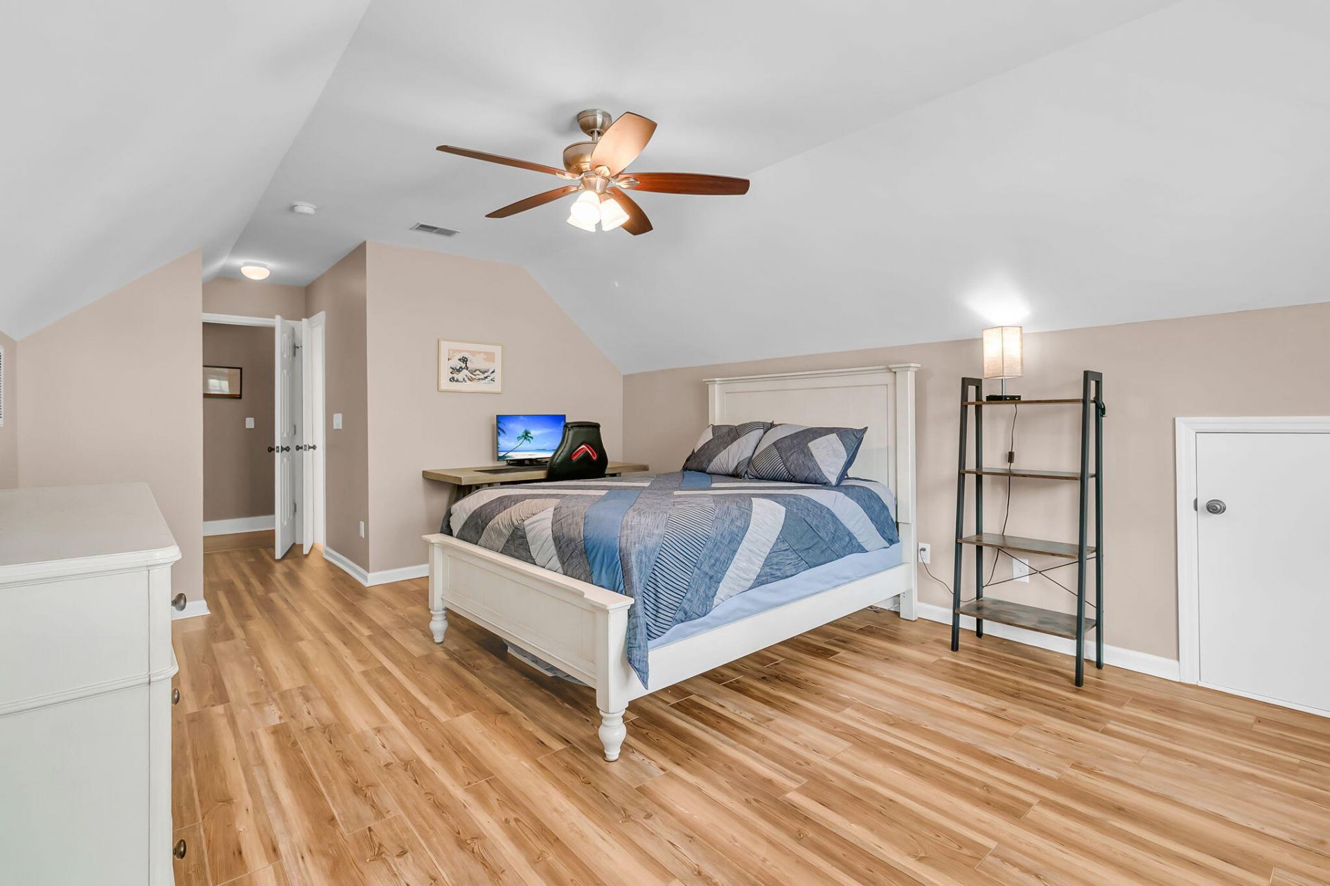 121 Thousand Oaks Court Photo 31