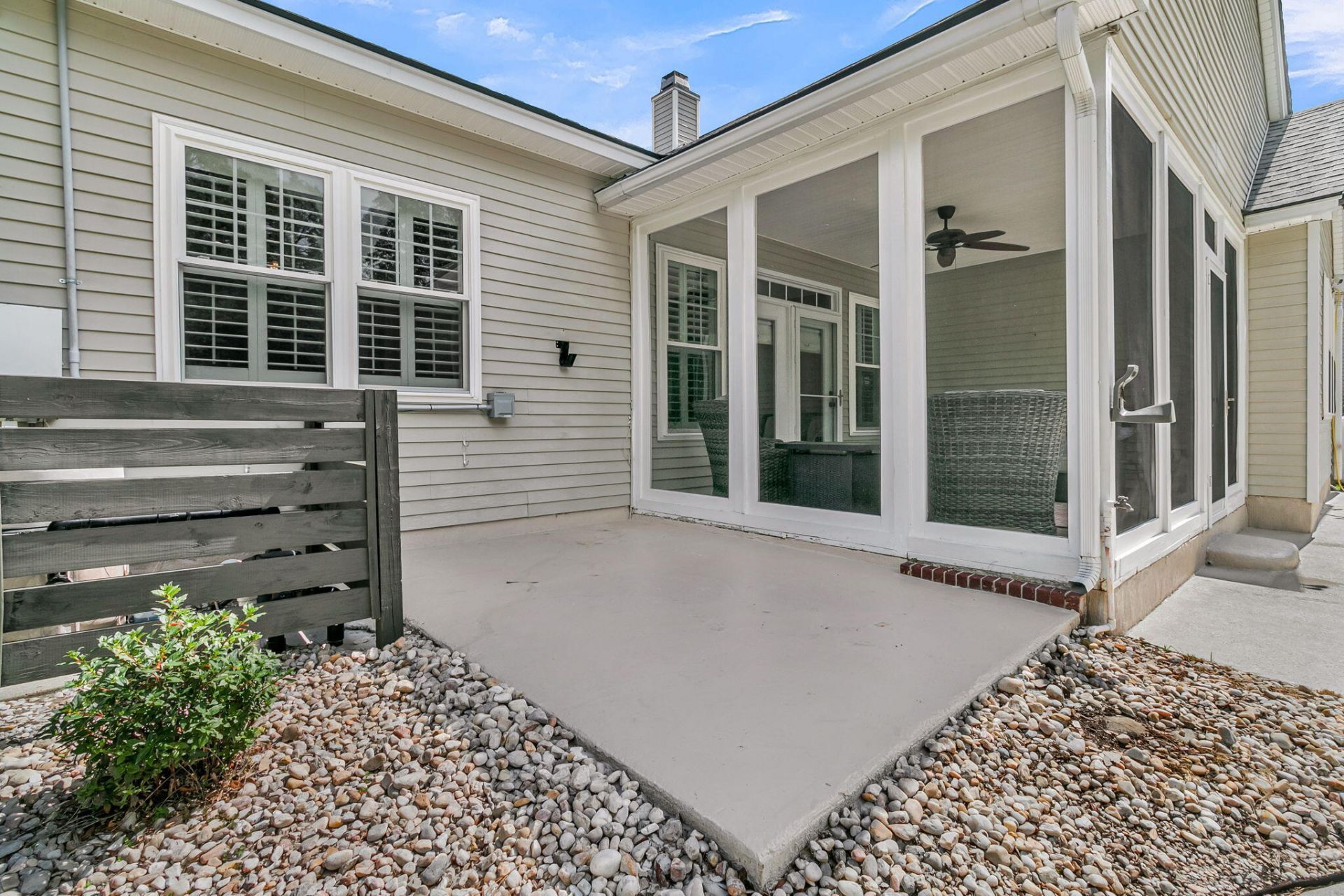 121 Thousand Oaks Court Photo 36