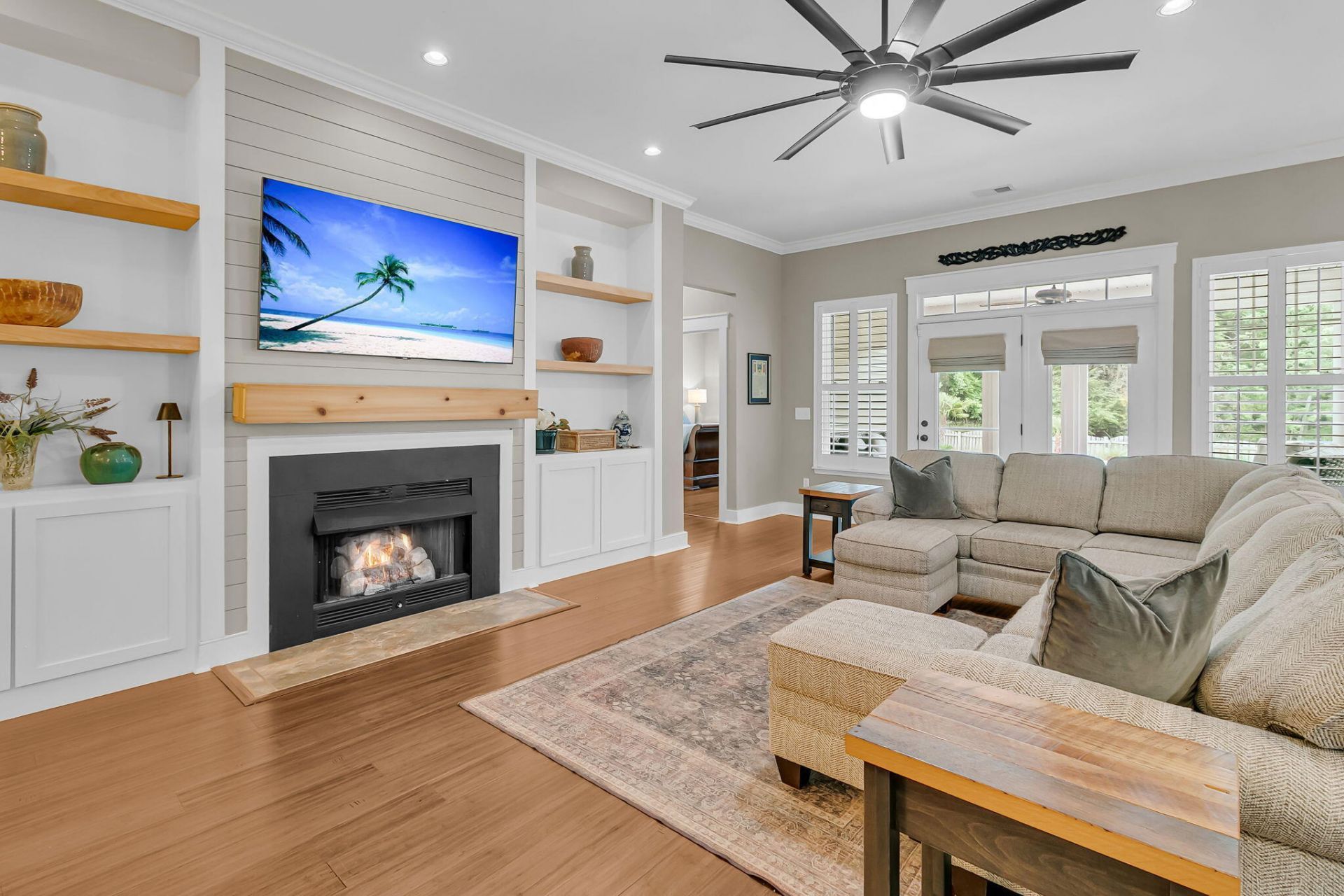 121 Thousand Oaks Court Photo 8