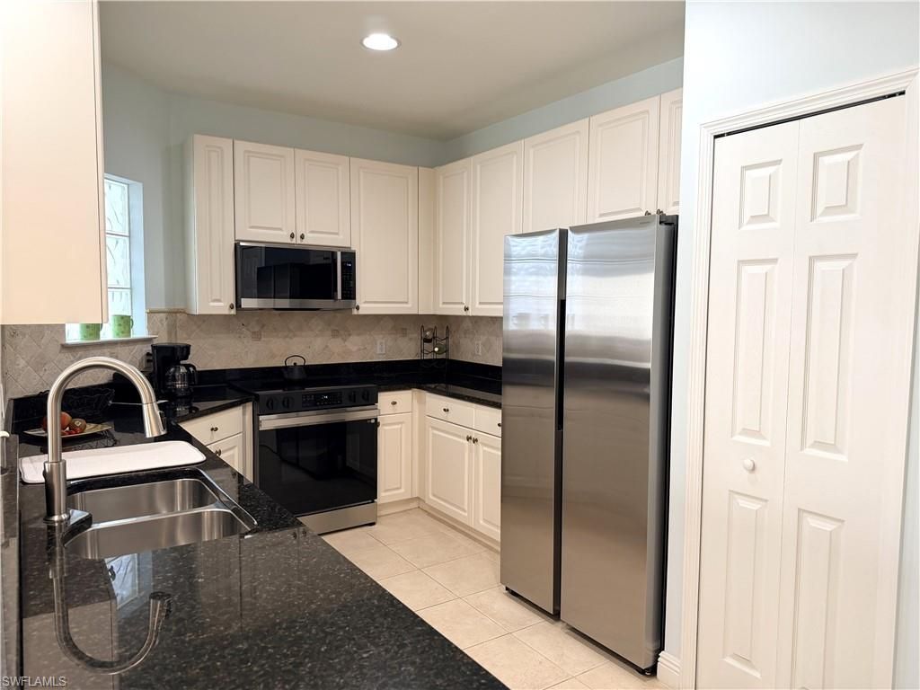 1405 Sweetwater Cv, Unit 204, Naples, FL 34110 Photo